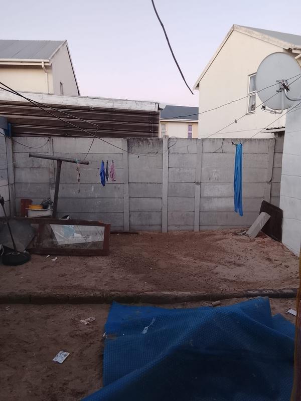 4 Bedroom Property for Sale in Mitchells Plain Central Western Cape